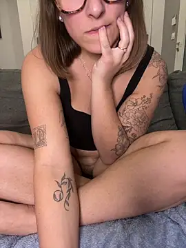 emmattirante live sex cam