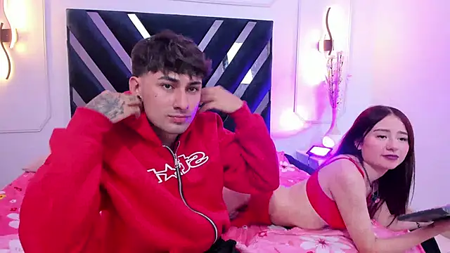 Kenji_n_Rousse live sex cam