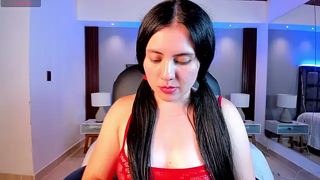 Alicee_Broownn webcam