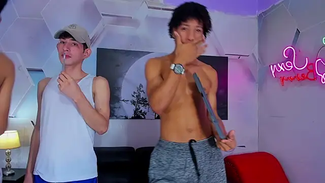 Spicy_guys webcam