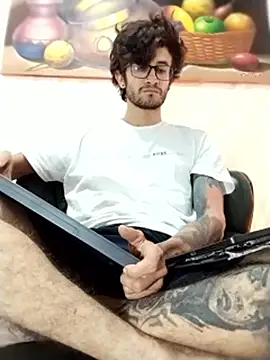 Loggan_donnelly webcam