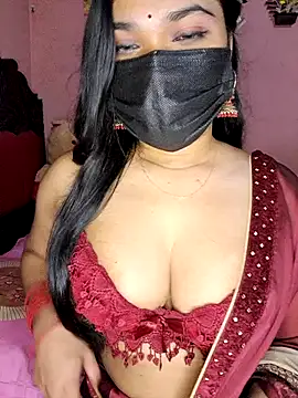 Webcam Model (ariya-03)  is live.Free join now!