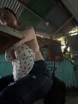 you-kitty2025 (F young) - Show panty 🤫