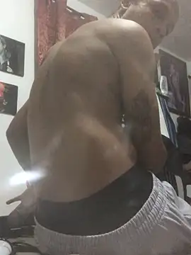 elpeluchenegroxxx3 webcam