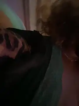 xoxoSELENAxoxo webcam