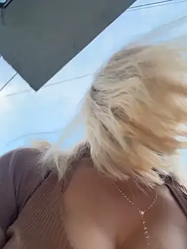 danielavegax (G young) - Lia sucks my pussy