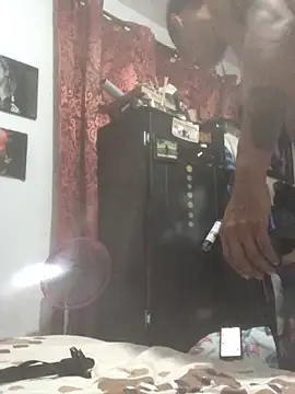 elpeluchenegroxxx3 webcam