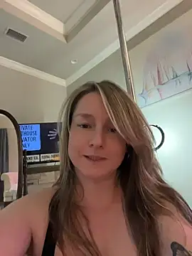 Vivian_MayXxX live sex cam