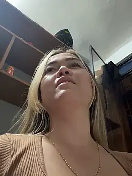 danielavegax (G young) - Lia sucks my pussy