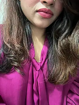 Webcam Model (riya_sharma11)  is live.Free join now!