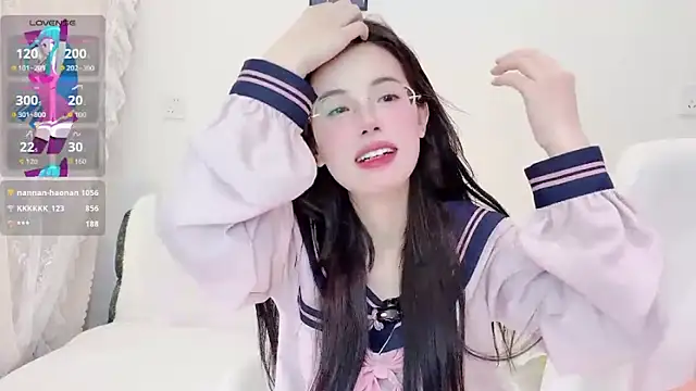 美女yunbaobei_6688在线直播