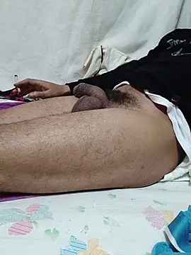 dark-skinned212 webcam