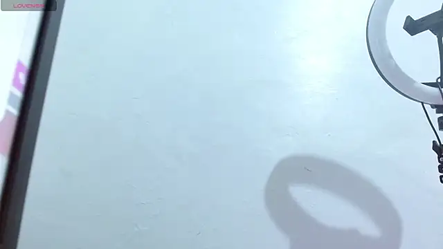 littleshydoll webcam