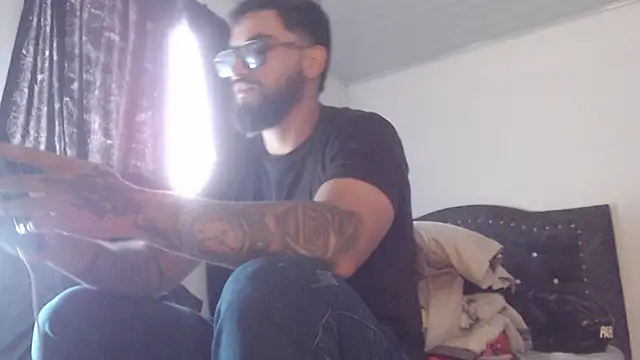 Chrys_harris77 webcam