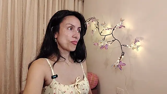 Bella_Exhibition webcam