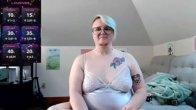 queerlyjaz webcam