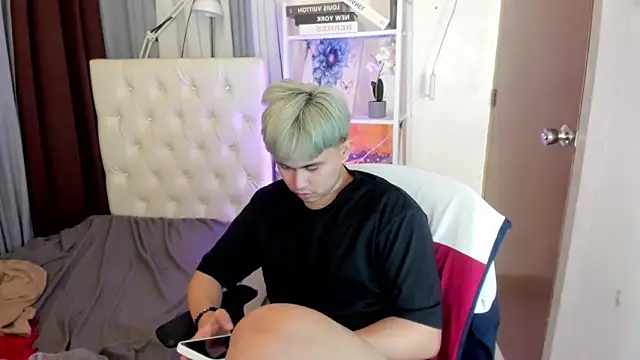 davincihugecock webcam