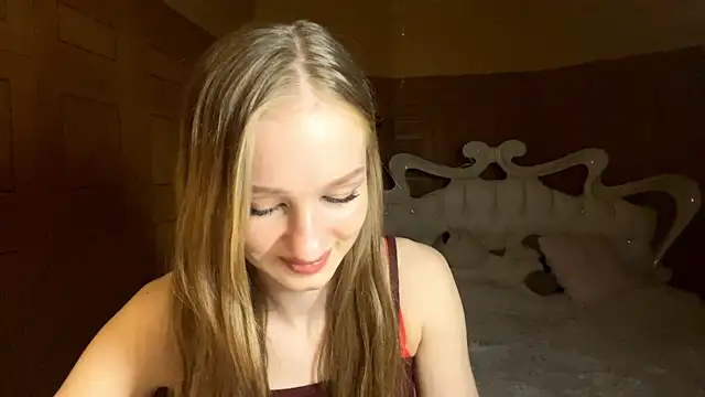 Anika_Socutehe webcam