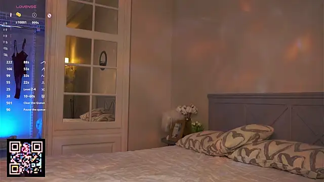 MarieCalligaro webcam