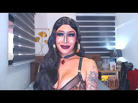 DominateMistressTania webcam