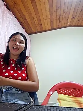 juliachannelhot webcam