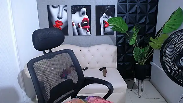 Valentinaa_mature webcam