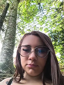 maleja_smmith (F young) - I show my breasts in public