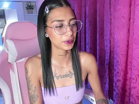 KarlaSlutSkinny__ webcam