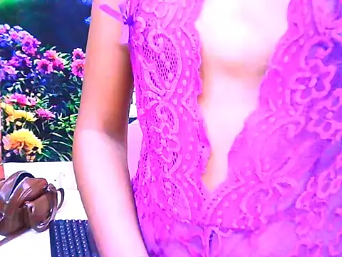 IndianPretty14u2Luv webcam