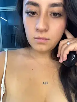 Antonella_Julieta webcam