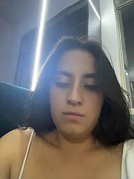 Antonella_Julieta webcam