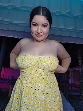 Pretty_Julieta webcam