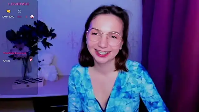 KindHazelHere_ webcam