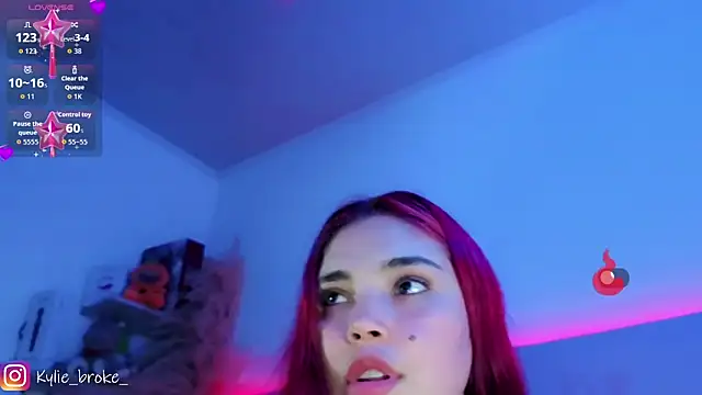Kylie_brokee webcam