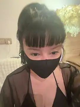 美女Mia-zhan在线直播