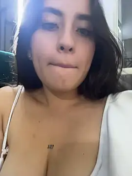 Antonella_Julieta webcam