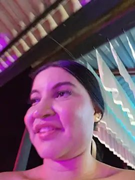 Pretty_Julieta webcam