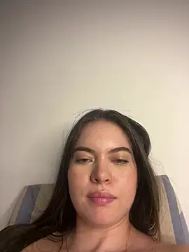 Webcam Model (alyabelova)  is live.Free join now!