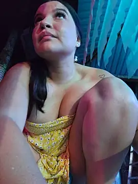 Pretty_Julieta webcam