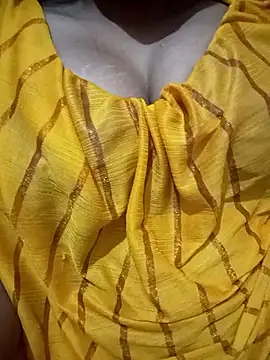 kaviyaponnu0987 webcam