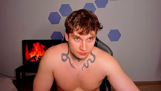 chris_tyson (M young) - cum show