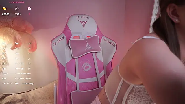 lureofeva (F young) - oil on boobs