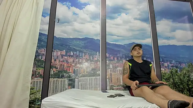 SabrinaAndEddy webcam