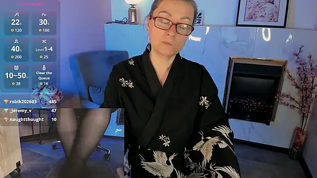 Alexandra_Kind webcam