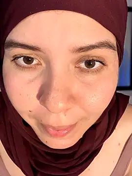 MatchedEyebrow live sex cam