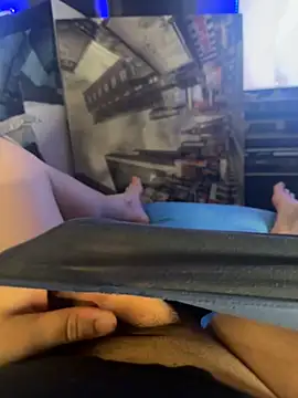 MatthewEmme2121 webcam