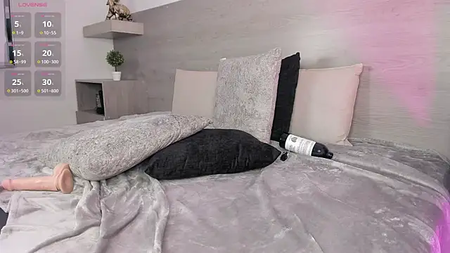 megan__winters webcam