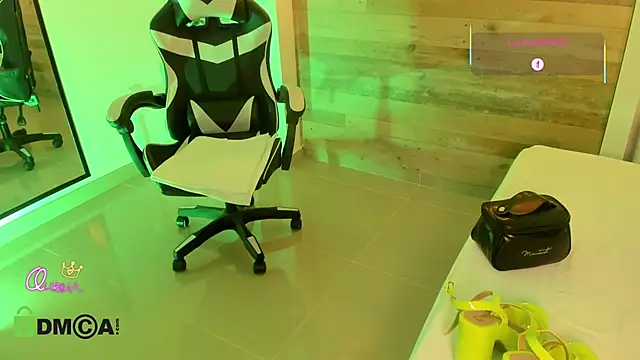 candy_summer28 webcam