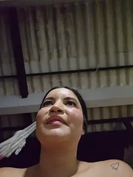 Pretty_Julieta webcam