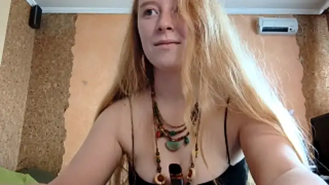 KateVibe_01 webcam